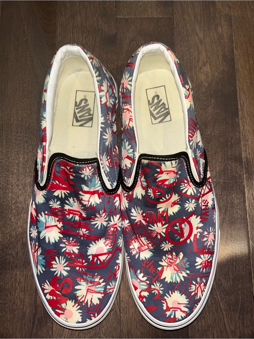 Vans Floral Slip-On Sneakers - Navy/Red/White Mens 13 new w/o tags